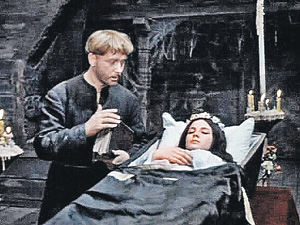 Варлей пожалела, что снялась в «Вие», а Куравлев - нет. Варлей пожалела, что снялась в «Вие», а Куравлев - нет.